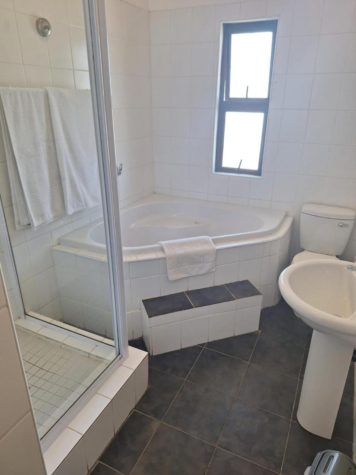 Gonubie Hotel Екстер'єр фото